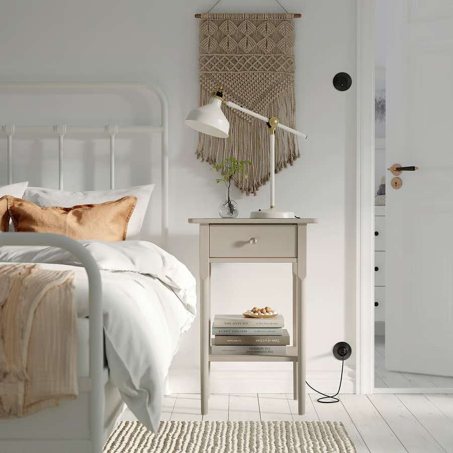 BLÄSVIK Solid pine Bedside table - Image 2