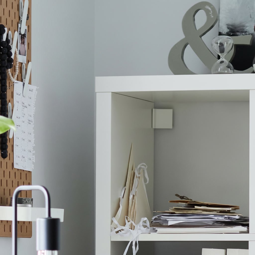 NORDICA 16-Cube With 4 Glass Door Inserts - Image 6