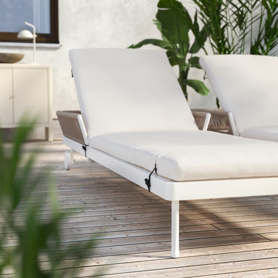 SEGERAN Adjustable Cushioned Sun Lounger - Image 4