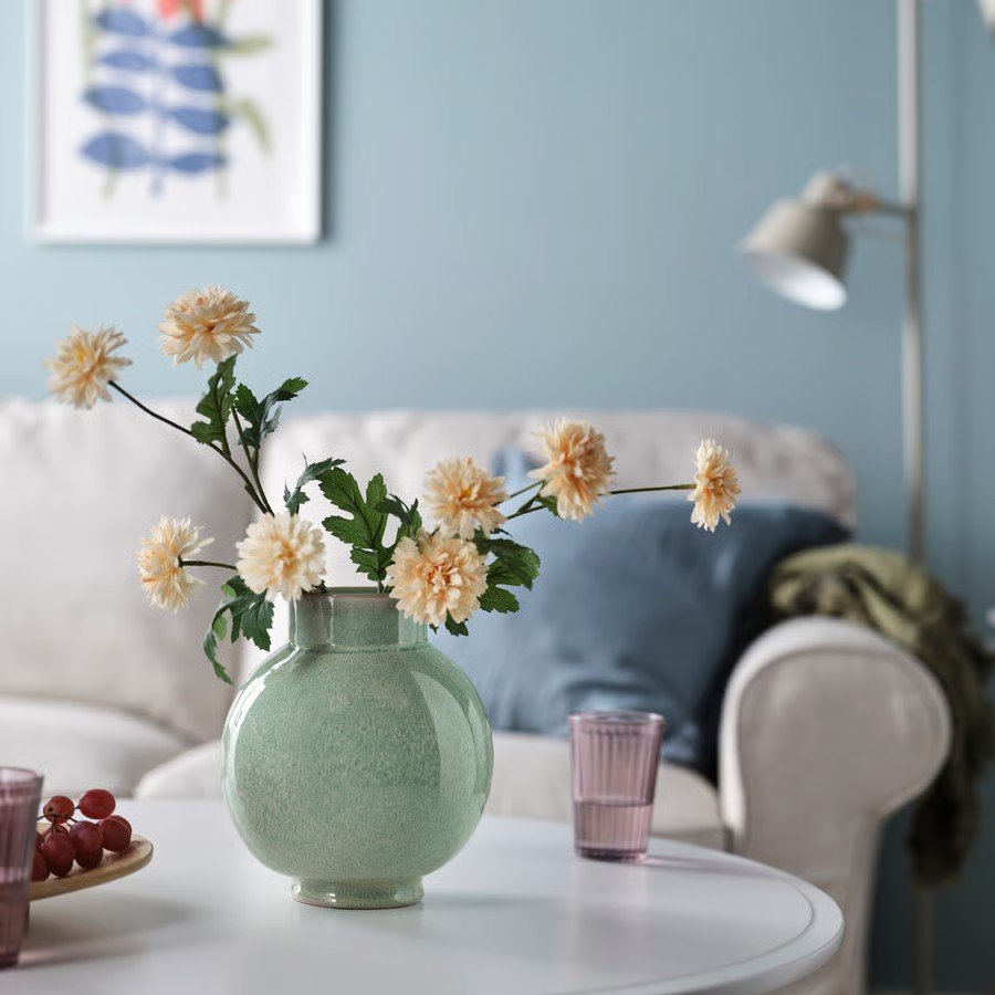GLANVIK Sculpted Ceramic Vase - Image 3