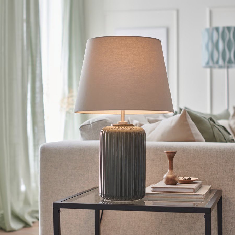 SNOVIK Ribbed Ceramic Table Lamp - Image 4