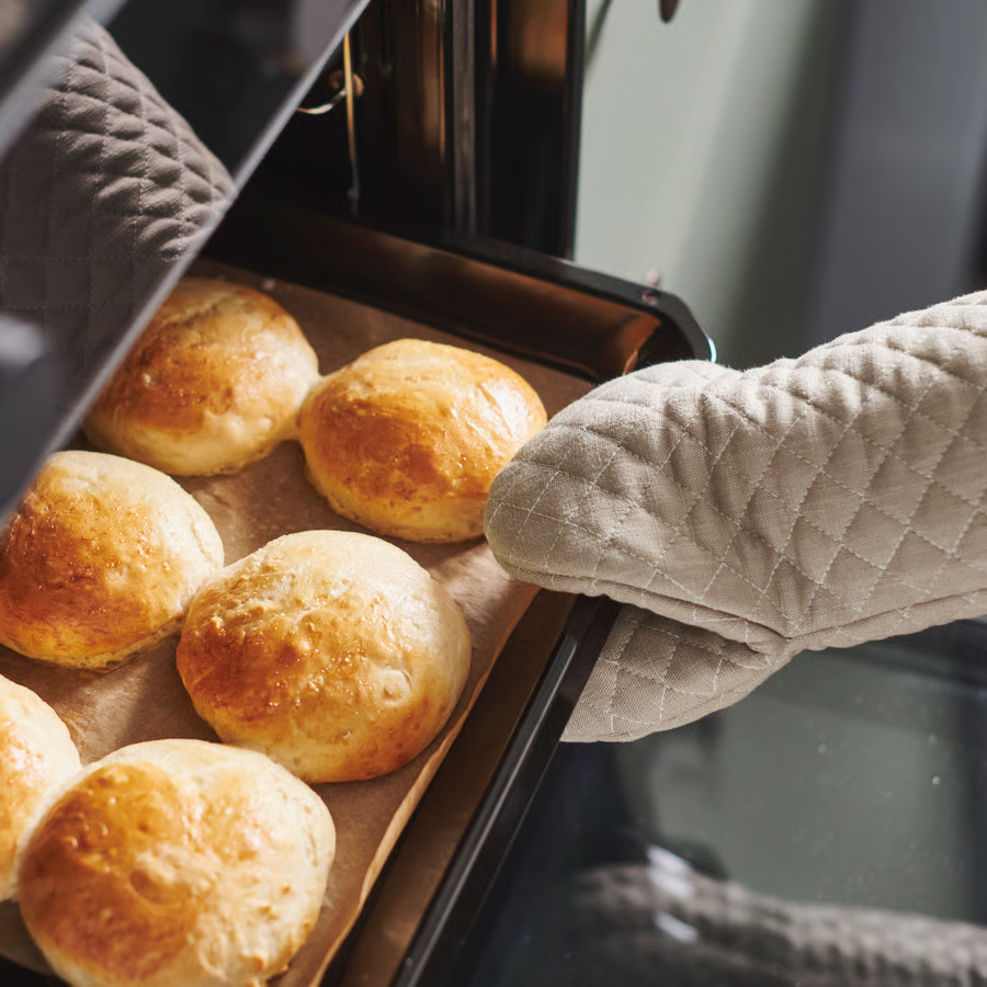VALVIK Quilted Oven Glove - Image 2