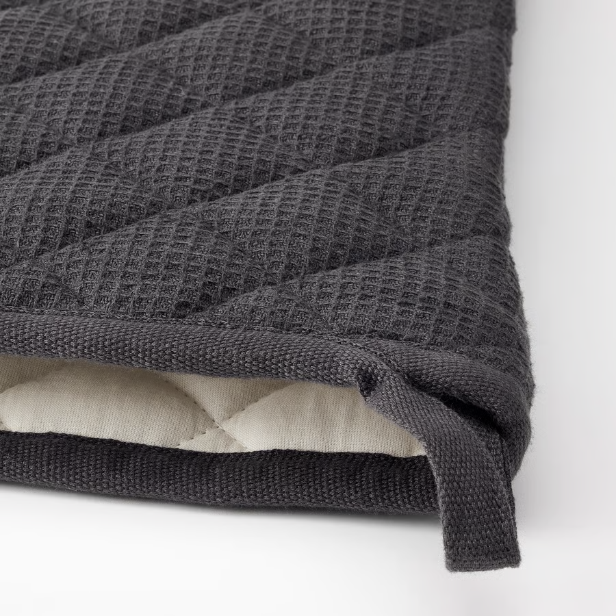 RINVIK Quilted Oven Glove - Image 2