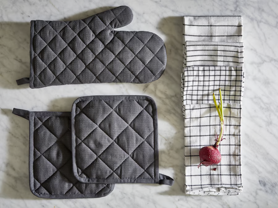 RINVIK Quilted Pot Holder - Image 2